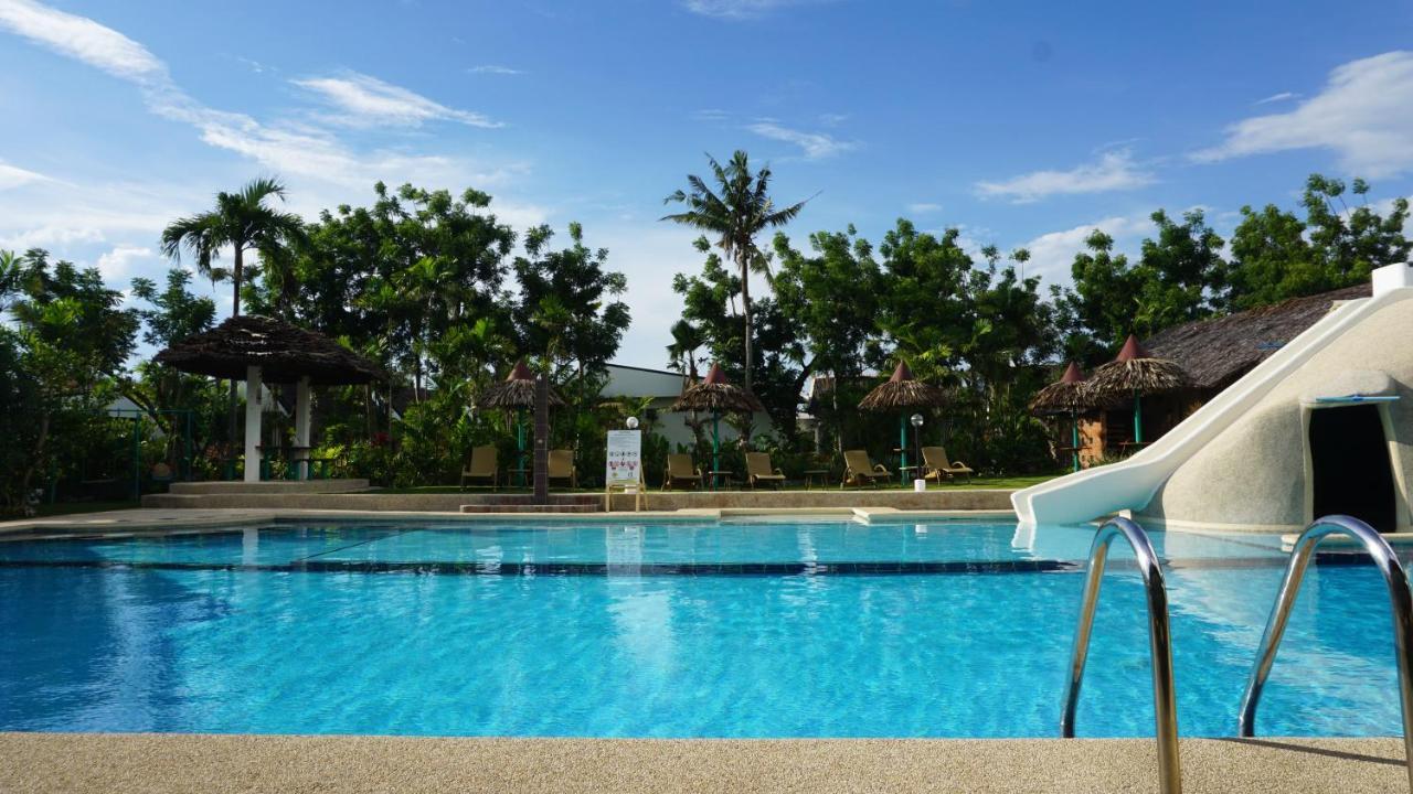 Marcosas Cottages Resort Moalboal Exterior photo