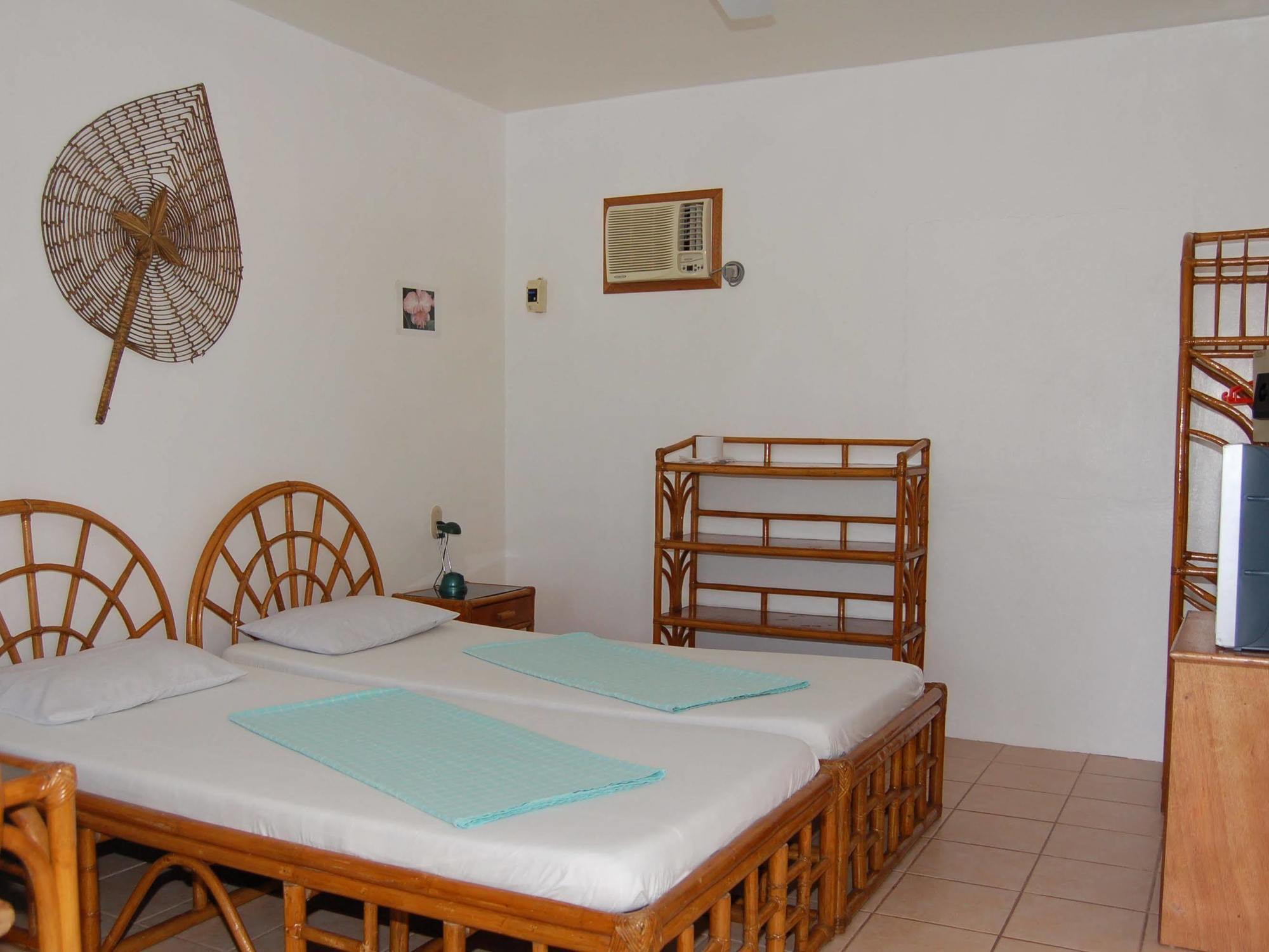 Marcosas Cottages Resort Moalboal Exterior photo